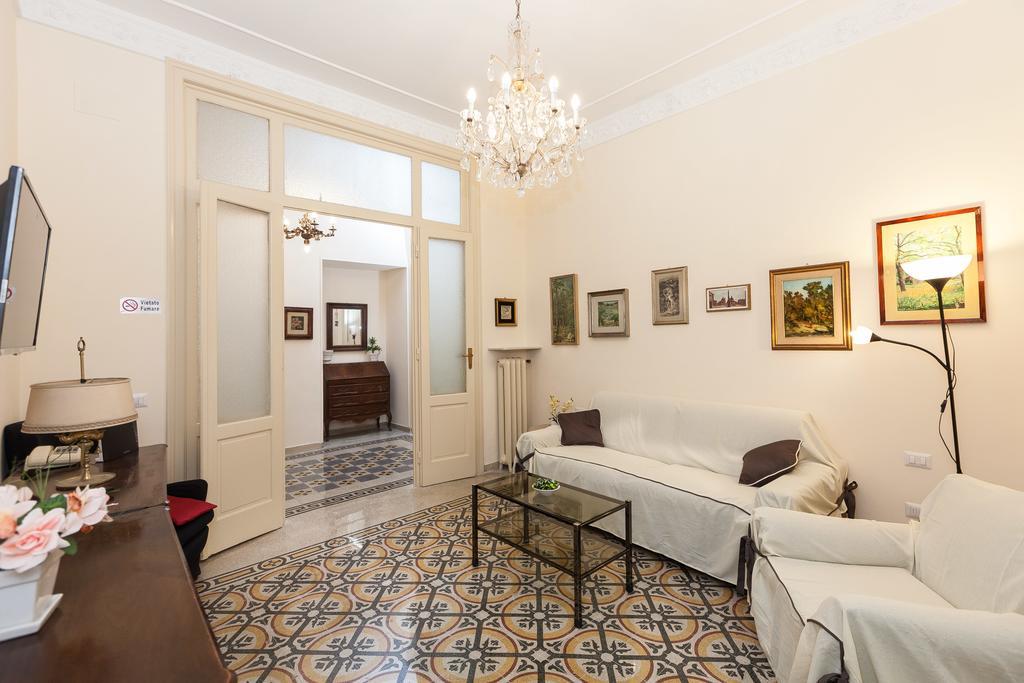 Betty Holiday Valadier Rome Buitenkant foto